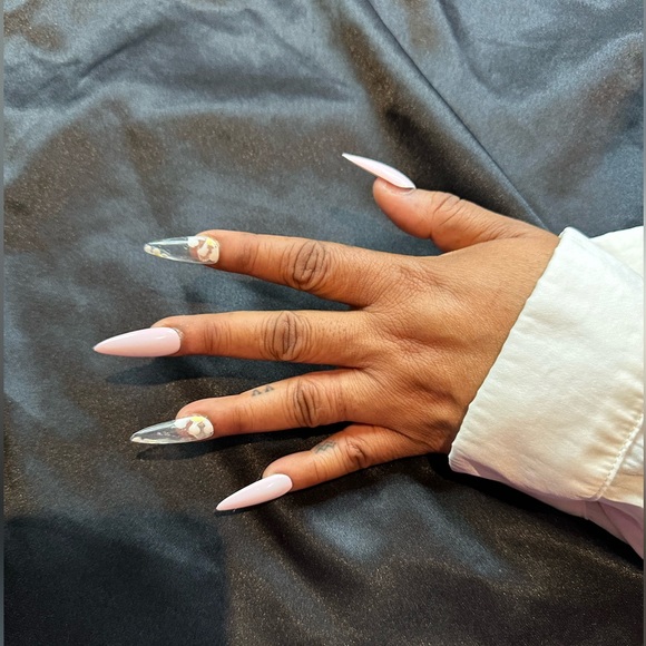 “Crystal Lite” Press On Set by LoveScottiNails - Picture 3 of 6